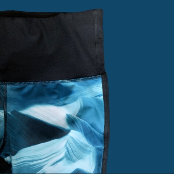 Xersion 7/8 Mesh Leggings In Blue Sandstone - Picture 4 of 7